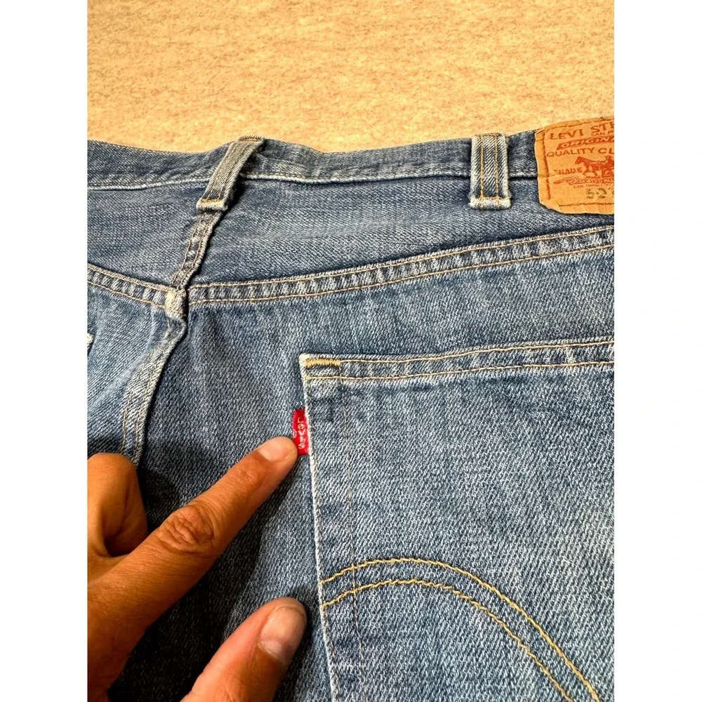 Levis‎ 501 Straight Leg Jeans Mens 40x30 Blue Whiskering Denim Cotton Button Fly